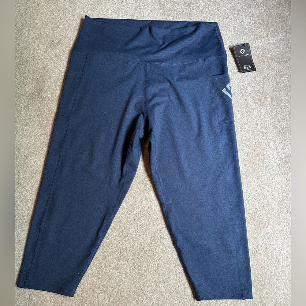 Super fit Here capri workout leggings